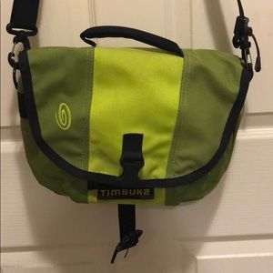 Timbuk2 purse